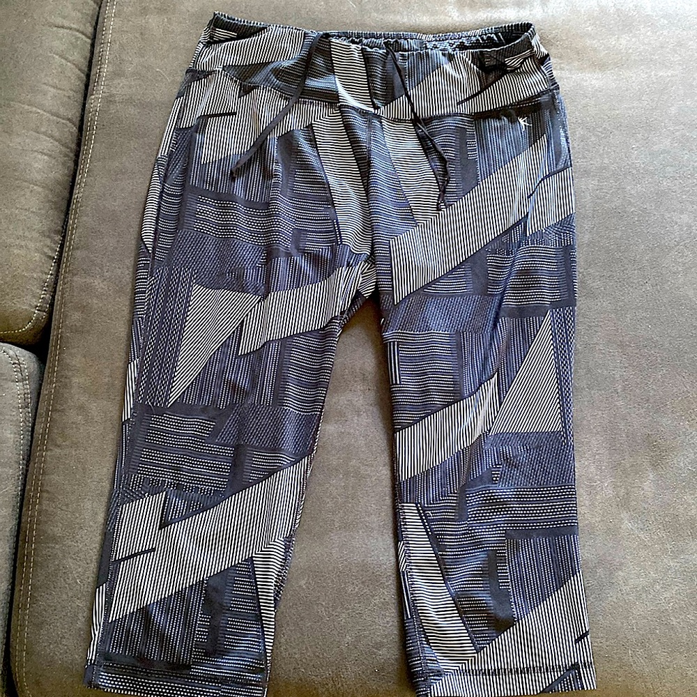 Workout capri pants